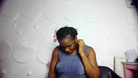 Snapshot of ebonykissxx chatting on 13, 6, 2026 ebonykissxx online show from 13, 6, 2026