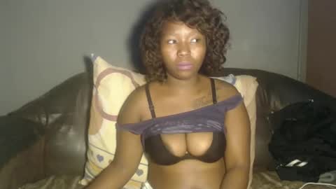 Snapshot of ebonymilf1 chatting on 26, 9, 2025 Tee online show from 26, 9, 2025