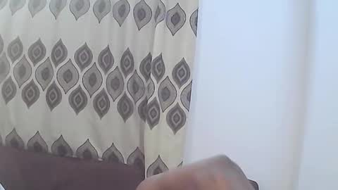 queen online show from 8, 10, 2025