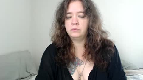 Weird Echo online show from 9, 10, 2025