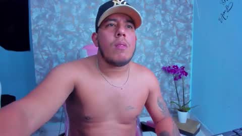 Snapshot of edgarpinto302 chatting on 24, 2, 2026 edgarsexxx online show from 24, 2, 2026