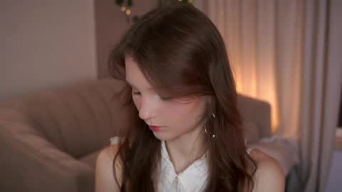 Lisa  online show from 22, 5, 2026