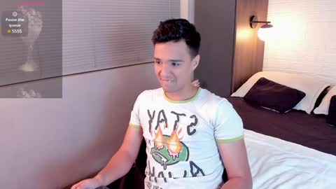 Snapshot of edward_maxx chatting on 5, 1, 2025 Eduardo online show from 5, 1, 2025