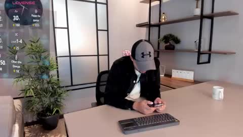 Snapshot of edward_maxx chatting on 17, 1, 2025 Eduardo online show from 17, 1, 2025