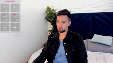 Snapshot of edward_maxx chatting on 2, 2, 2025 Eduardo online show from 2, 2, 2025