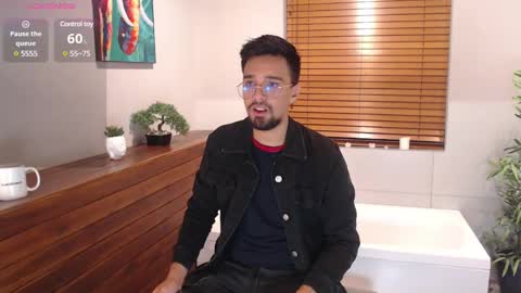Snapshot of edward_maxx chatting on 13, 2, 2025 Eduardo online show from 13, 2, 2025