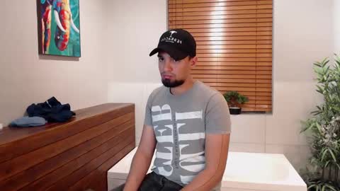 Snapshot of edward_maxx chatting on 22, 2, 2025 Eduardo online show from 22, 2, 2025