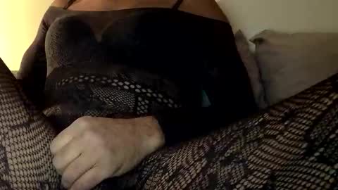 Snapshot of edwardjojo22 chatting on 21, 11, 2025 Edwardjojo22 online show from 21, 11, 2025