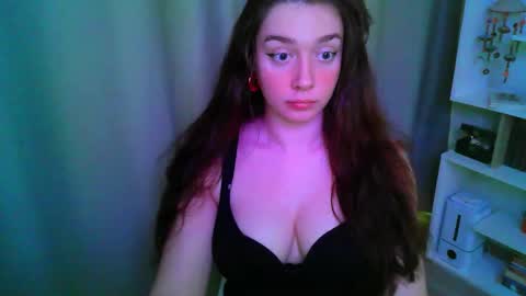Snapshot of effie_balconii chatting on 6, 10, 2025 effie_balconii online show from 6, 10, 2025