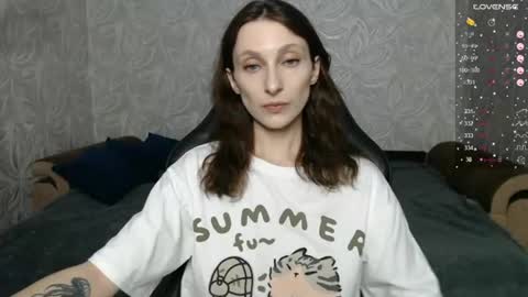 Snapshot of effy_gray chatting on 3, 8, 2026 Anna online show from 3, 8, 2026