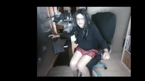 efi_crossou online show from 5, 10, 2025