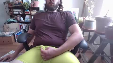 Snapshot of eggplantout chatting on 24, 2, 2026 Eggplant Out online show from 24, 2, 2026