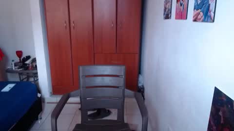 eimy_saenzz online show from 28, 11, 2025