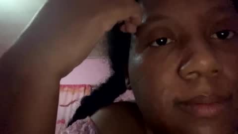 Eirondra Valeen online show from 2, 11, 2025