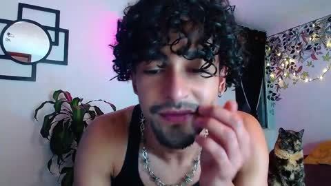 xoxo online show from 1, 4, 2026