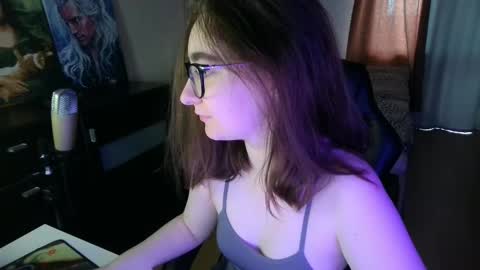 If you like it when I meow give me a thumbs up online show from 23, 2, 2025