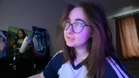 If you like it when I meow give me a thumbs up online show from 28, 2, 2025