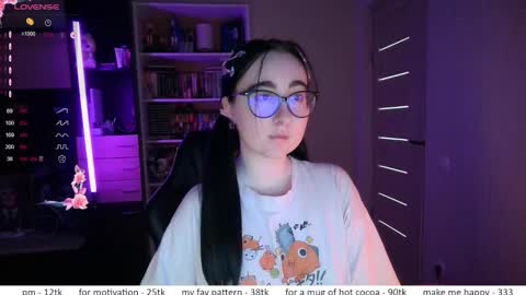 If you like it when I meow give me a thumbs up online show from 18, 3, 2026