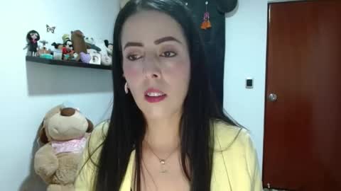 Snapshot of ela_3611 chatting on 5, 2, 2025 ela_3611 online show from 5, 2, 2025