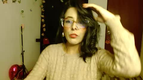 Snapshot of ela_3611 chatting on 23, 12, 2025 ela_3611 online show from 23, 12, 2025