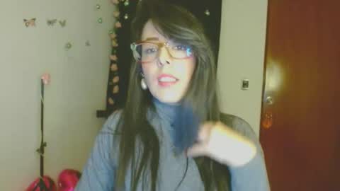 Snapshot of ela_3611 chatting on 6, 1, 2026 ela_3611 online show from 6, 1, 2026