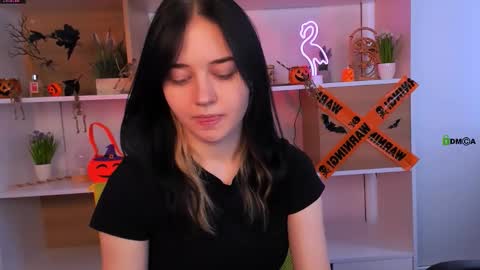 Snapshot of elara_jadie chatting on 30, 10, 2025 Elara online show from 30, 10, 2025