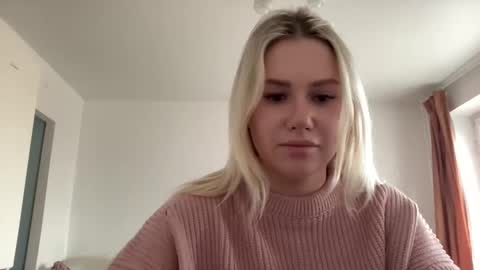 elaraluxxxe online show from 14, 2, 2025