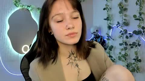 elastikiss online show from 17, 4, 2026