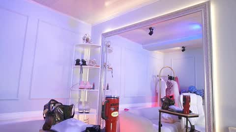 Elasummeer online show from 6, 3, 2026