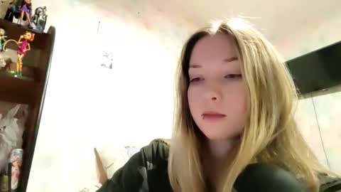 Snapshot of elaynecinco chatting on 17, 2, 2026 MIa online show from 17, 2, 2026