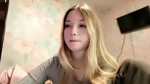 MIa online show from 10, 4, 2026