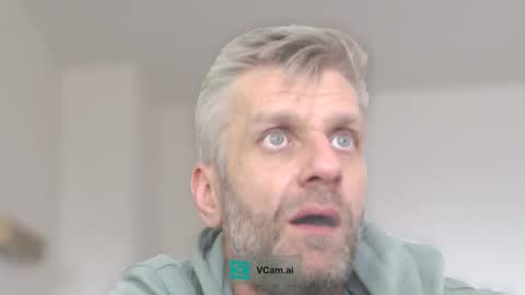 Snapshot of elculiador2207 chatting on 4, 10, 2025 Timm online show from 4, 10, 2025