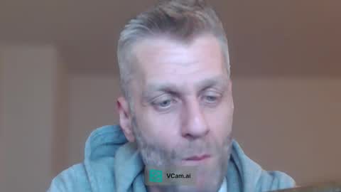 Snapshot of elculiador2207 chatting on 19, 10, 2025 Timm online show from 19, 10, 2025