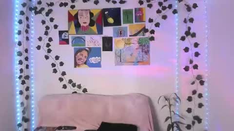 electra jones online show from 13, 5, 2026
