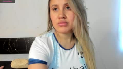 Snapshot of eleecttraa_12 chatting on 10, 1, 2025 Electra online show from 10, 1, 2025