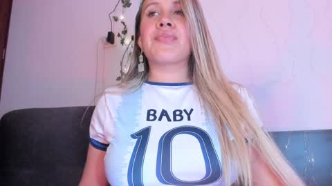 Snapshot of eleecttraa_12 chatting on 5, 2, 2025 Electra online show from 5, 2, 2025