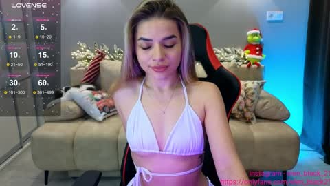 Snapshot of elen_black_23 chatting on 14, 12, 2024 Lena -  online show from 14, 12, 2024