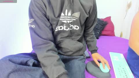 Snapshot of elena_and_derek chatting on 29, 12, 2024 Elena Derek online show from 29, 12, 2024