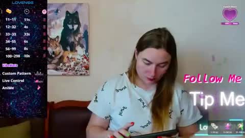Snapshot of elena_maeer chatting on 9, 6, 2026 Elena online show from 9, 6, 2026