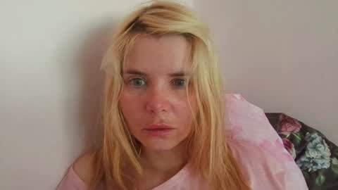 Elena online show from 13, 7, 2026