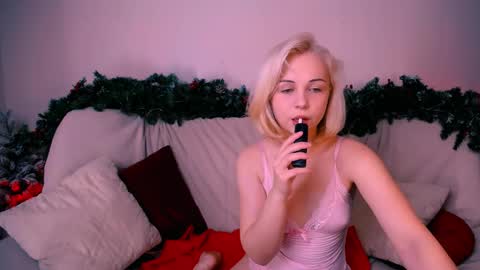 elenamonroe_ online show from 12, 1, 2026