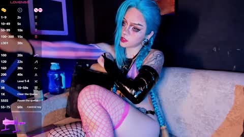 Snapshot of elettra_roux chatting on 29, 12, 2024 ELETTRA online show from 29, 12, 2024