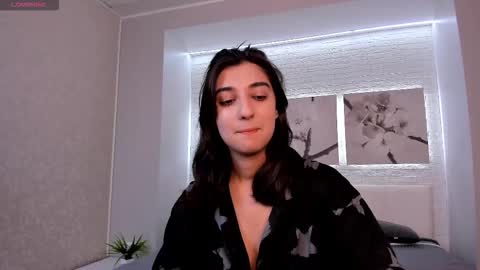 Snapshot of elfy_rare chatting on 4, 10, 2025 Elfy online show from 4, 10, 2025