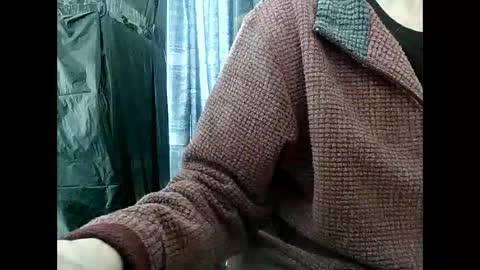 Snapshot of elfyonee chatting on 10, 1, 2025 elfyonee online show from 10, 1, 2025