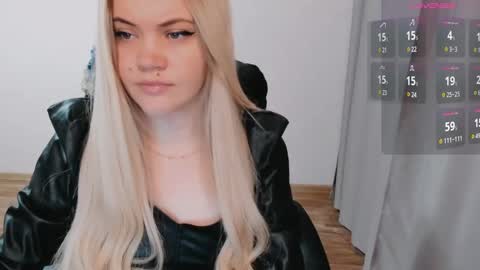 Snapshot of elia_ chatting on 6, 1, 2025 Ella online show from 6, 1, 2025
