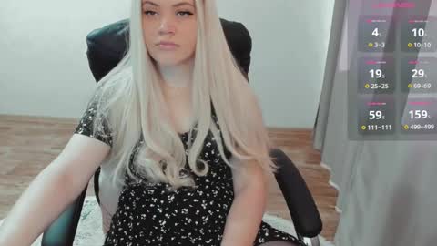 Snapshot of elia_ chatting on 5, 3, 2025 Ella online show from 5, 3, 2025