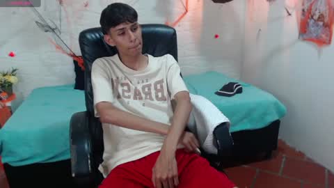 E L I A S online show from 4, 12, 2024