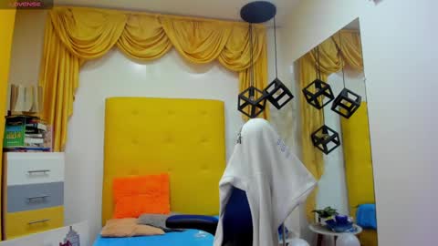 E L I A S online show from 25, 2, 2025