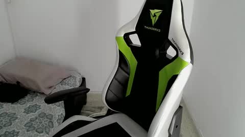 Snapshot of elii_797 chatting on 10, 3, 2025 bby-santy online show from 10, 3, 2025