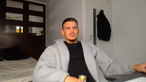 Snapshot of elijahthorne chatting on 2, 2, 2026 ElijahThorne online show from 2, 2, 2026